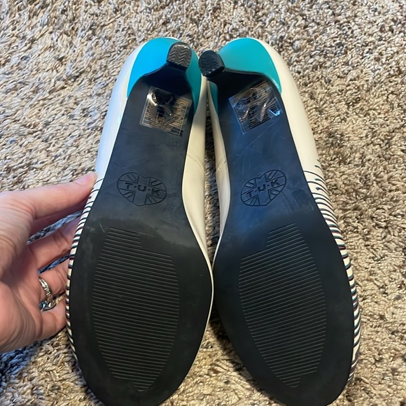 TUK Peacock Anti Pop Heels Sz 10 - Picture 6 of 11